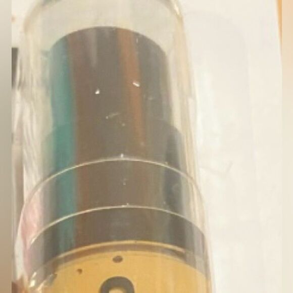 🎉L.A. COLORS  2 X Flawless Liquid Makeup Complete CBLM312 Creamy Beige 💥 - Picture 6 of 7